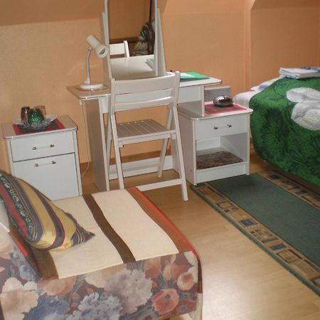 Jannseni Accommodation Parnu Ruang foto
