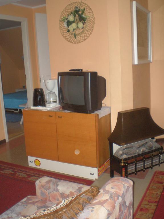 Jannseni Accommodation Parnu Bagian luar foto