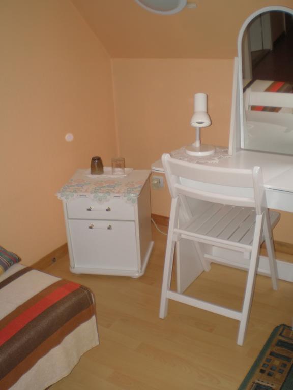 Jannseni Accommodation Parnu Bagian luar foto