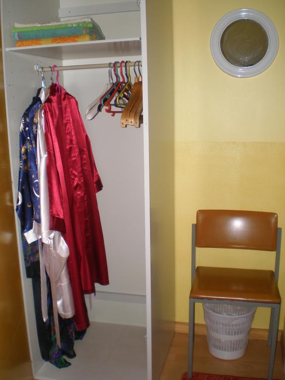Jannseni Accommodation Parnu Ruang foto
