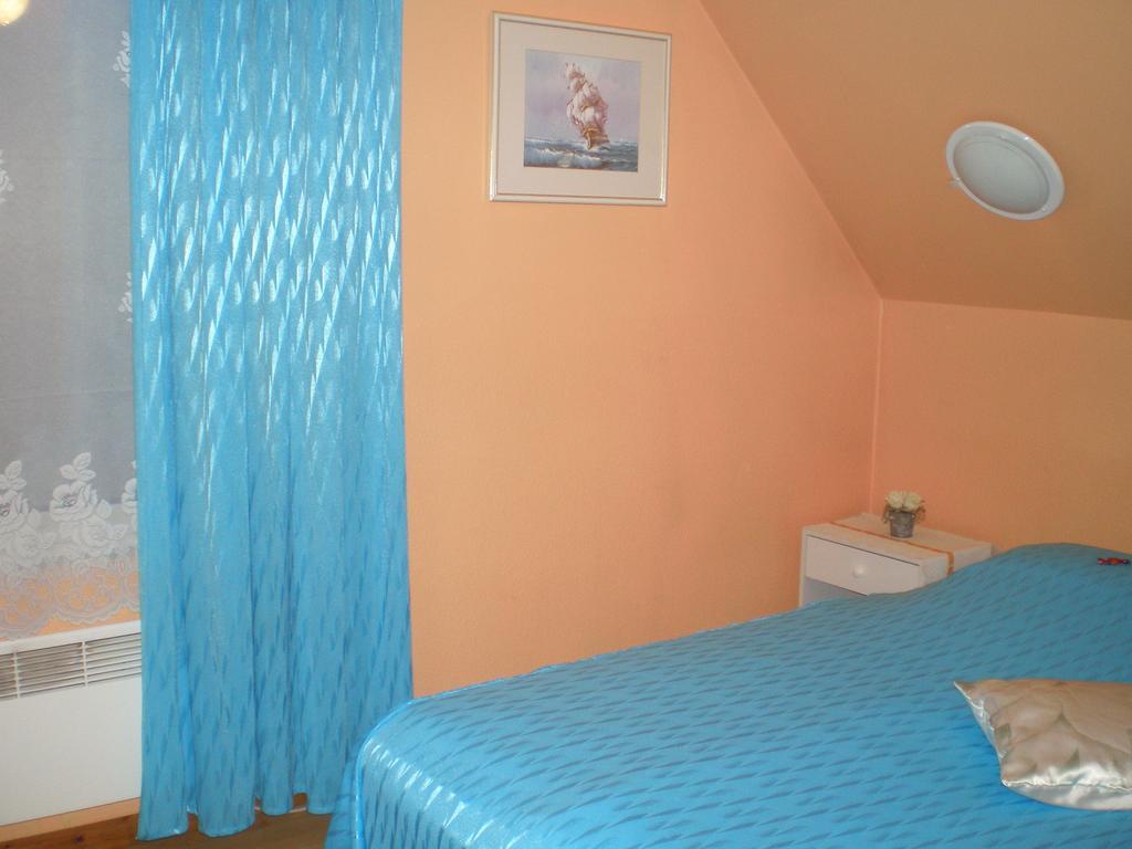 Jannseni Accommodation Parnu Bagian luar foto