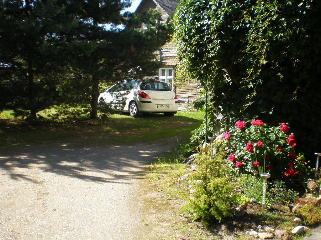 Jannseni Accommodation Parnu Bagian luar foto