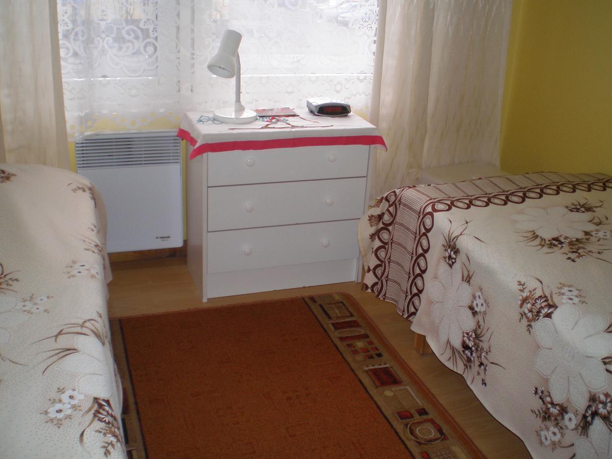 Jannseni Accommodation Parnu Bagian luar foto